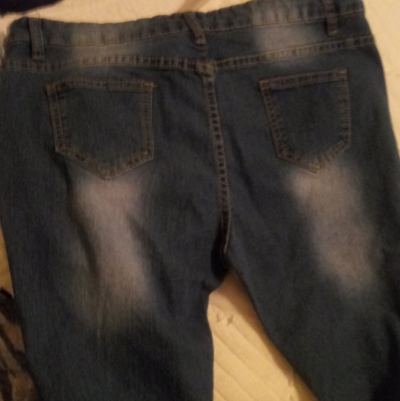 🔥JEANS!! - Picture 2 of 4